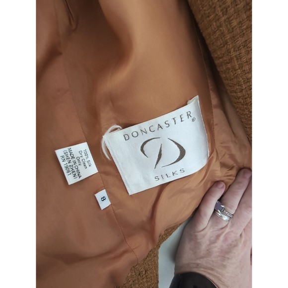 Vintage Doncaster 100% Silk Cropped Tweed One Button Blazer Jacket Sz 8 Tan Gold - Picture 9 of 10